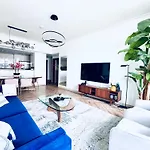 Burj Vista Luxury 2Br ,Full Burj Khalifa View ,Direct Dubai Mall & Metro Access